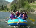 3-25 Paddleboat passing Middle Fork Lodge.jpg (68kb)